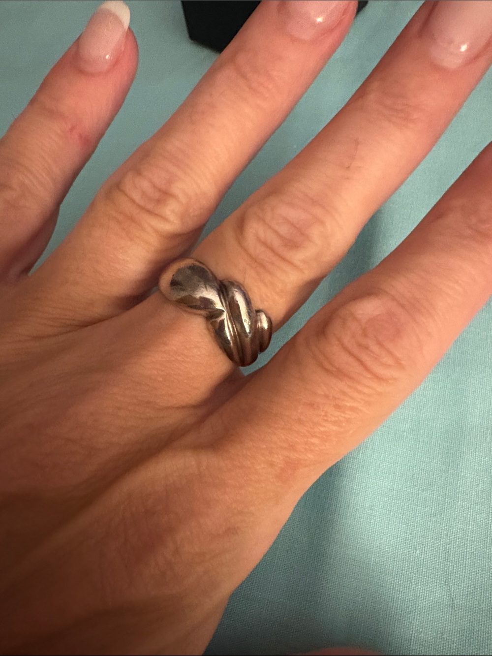 Vintage Sterling Silver Ring size 7.5 marked 925 NF - Picture 2 of 5
